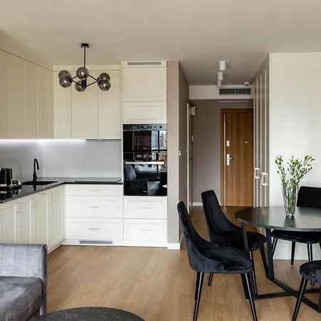 Rs Suites Prestige Raclawickie 10 Home & Spa Lublin Bagian luar foto